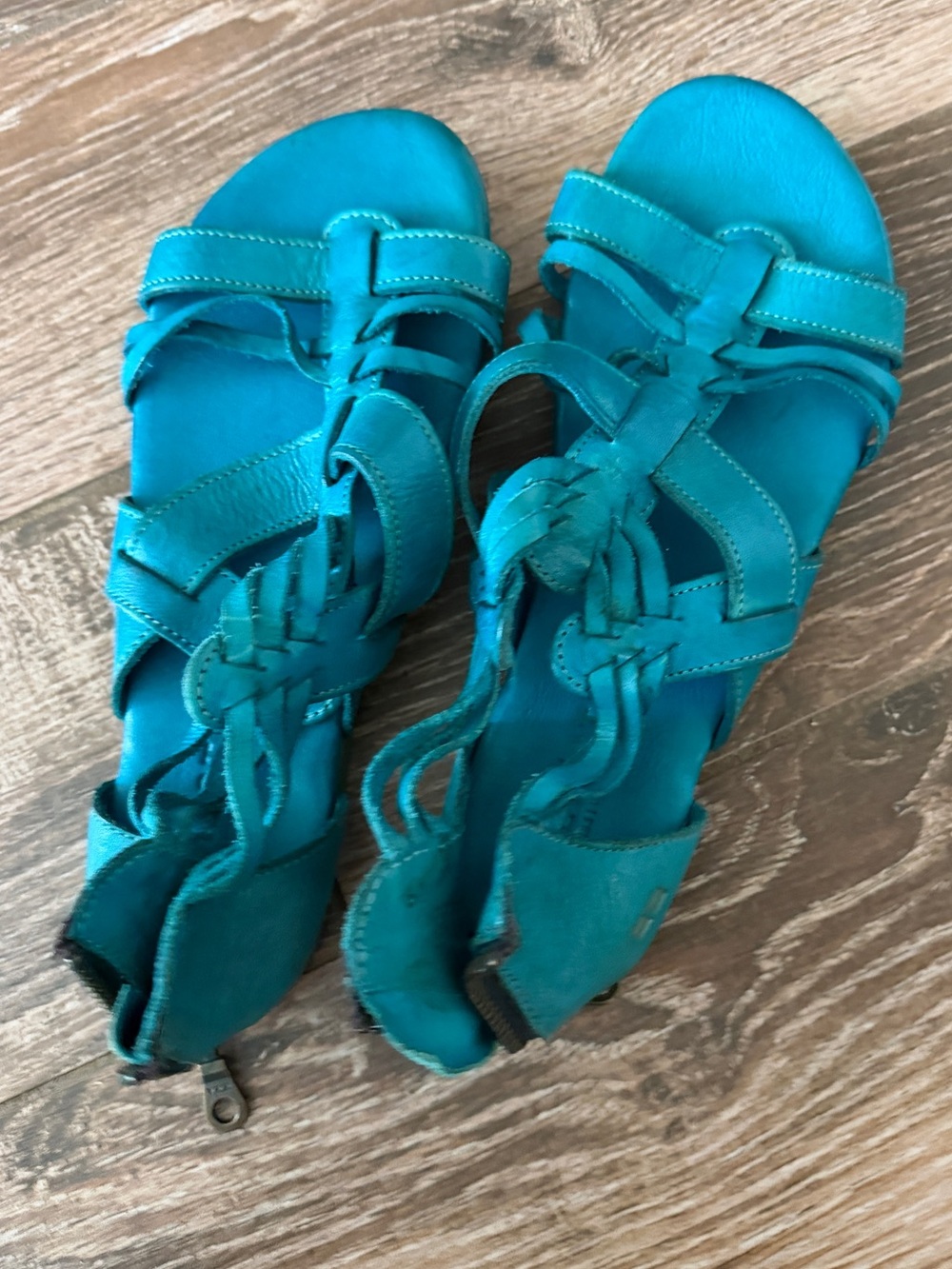 BedStu teal leather gladiator sandals 9